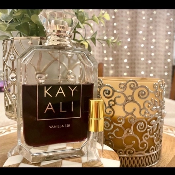 KAYALI Vanilla 28 edp - Picture 3 of 5